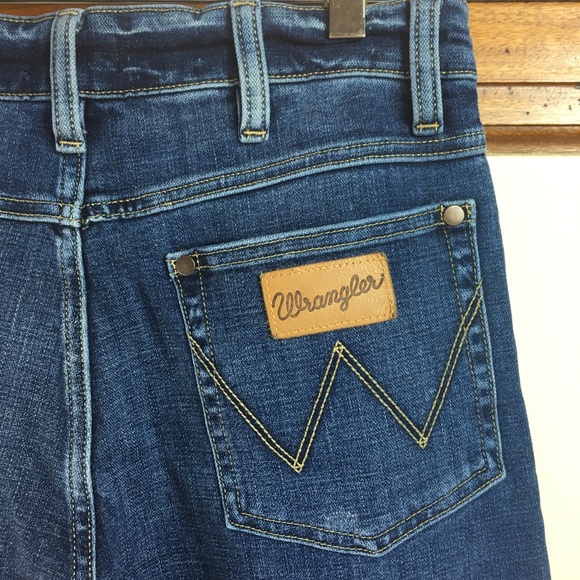 WRANGLER frayed boyfriend mid rise jeans 27 - Picture 4 of 4